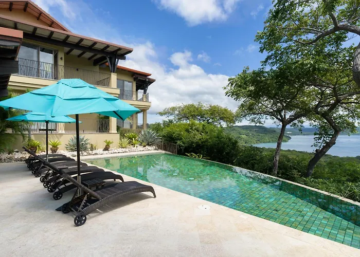 Tortuga Peninsula Papagayo, Costa Rica * Nacascolo